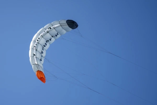 Open-Cell Trainer Kite