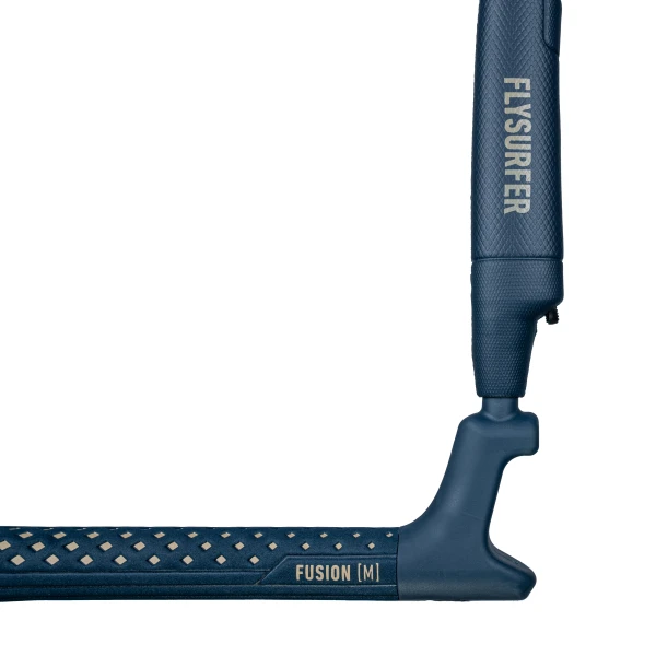 Modular Eyelet with Auto-Untwist