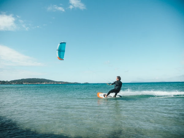 Wave Foiling & Light Wind