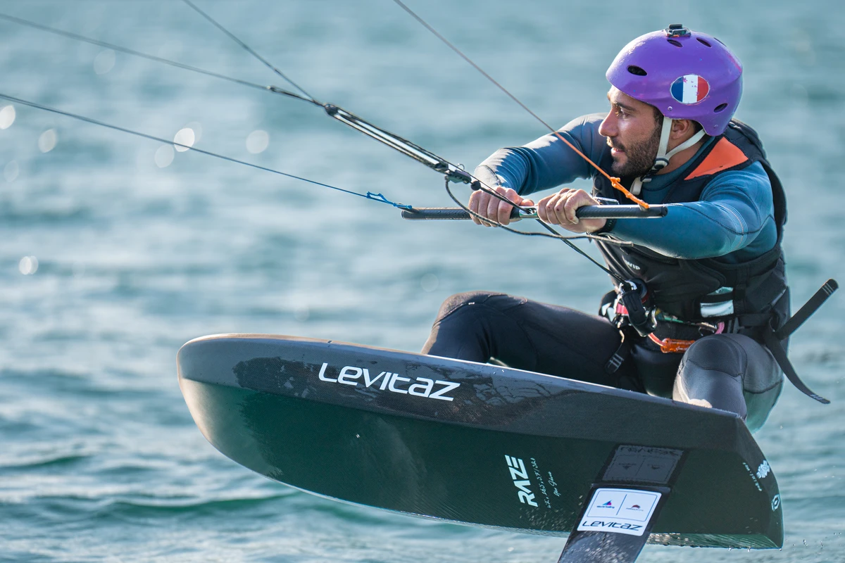 SYNC Carbon Race Bar